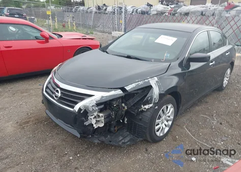 2015 Nissan Altima 2.5/2.5 S/2.5 Sl/2.5 Sv из США, поврежденный, VIN 1N4AL3AP8FN332911